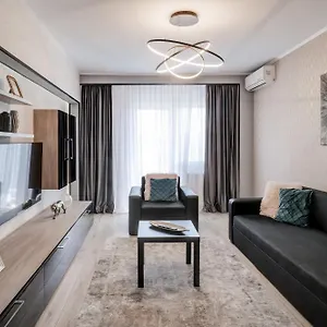 https://chanttal-luxury-fontain.bucharesthotelsnow.com