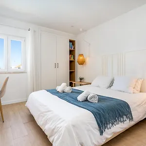 https://be-happy-beco-do-sol-albufeira.hotelaalgarve.com